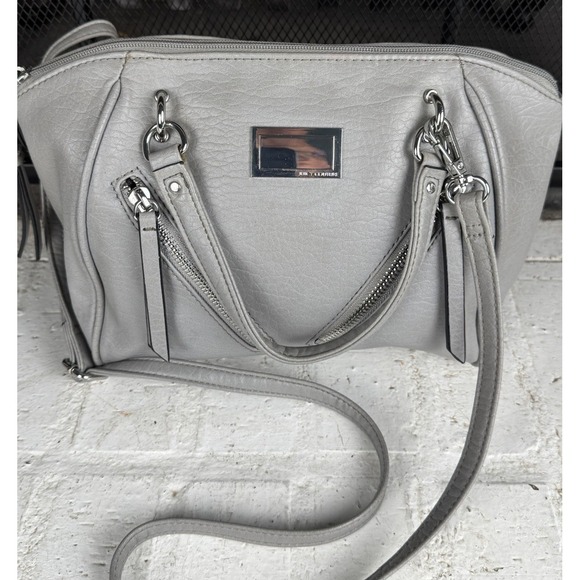 Juicy Couture Handbags - JUICY‎ COUTURE Satchel Style Handbag Purse Light Grey